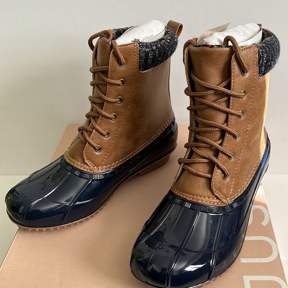 NWT Just Fab Tan Blue Cold Weather Boots Women 7